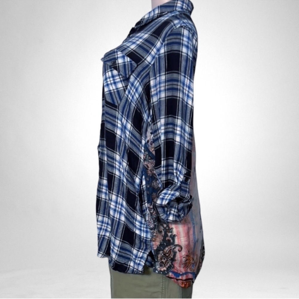 Tolani Collection Flannel Plaid Shacket Blue + Floral SZ MP - Picture 7 of 10